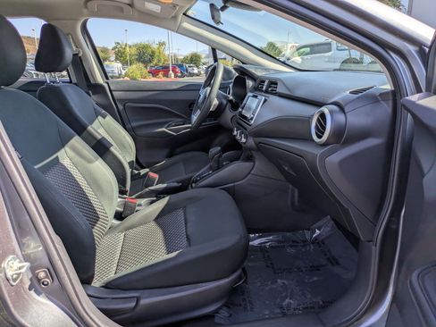 Used 2021 Nissan Versa S FWD image 30