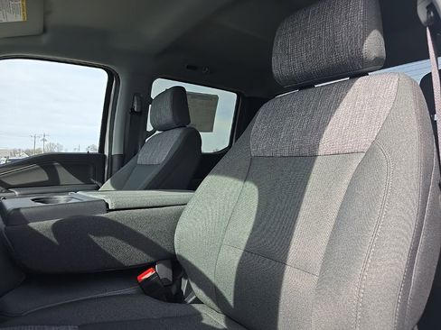 New 2026 Ford F250 XLT w/ XLT Premium Package AWD/4WD image 24