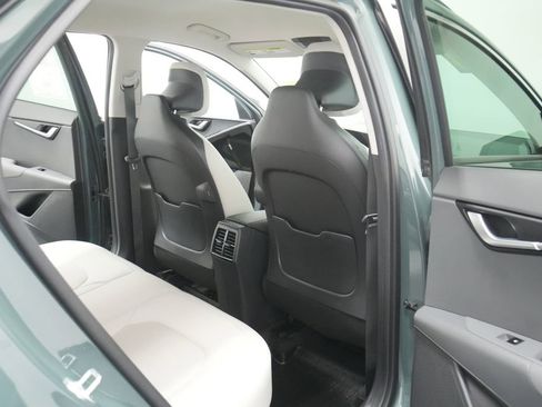 Used 2023 Kia Niro EX FWD image 23