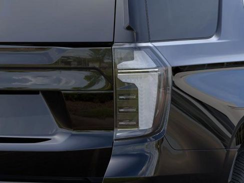 New 2026 Chevrolet Tahoe High Country w/ Sun And Tow Package AWD/4WD image 29