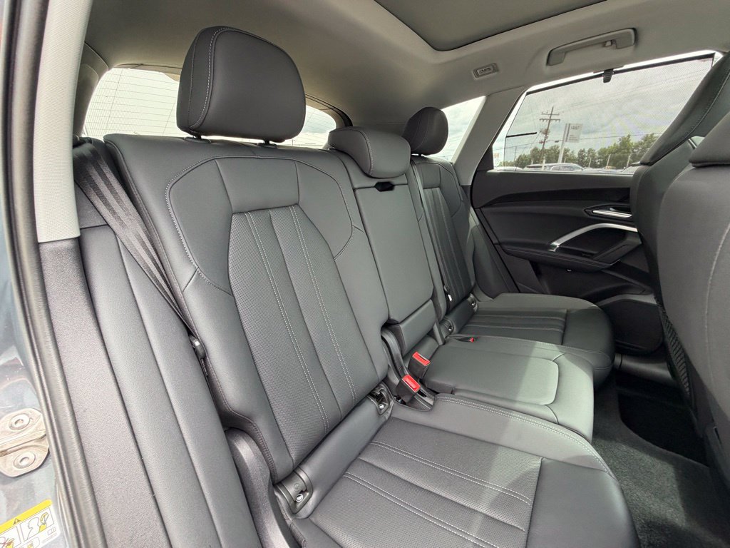 Certified 2025 Audi Q5 Premium w/ Premium Plus AWD/4WD image 27