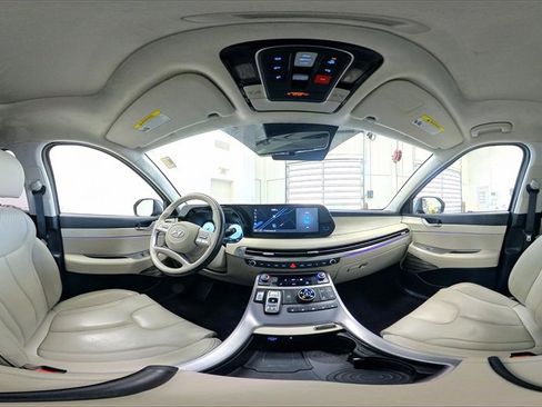 Certified 2023 Hyundai Palisade Calligraphy w/ Cargo Package image 36