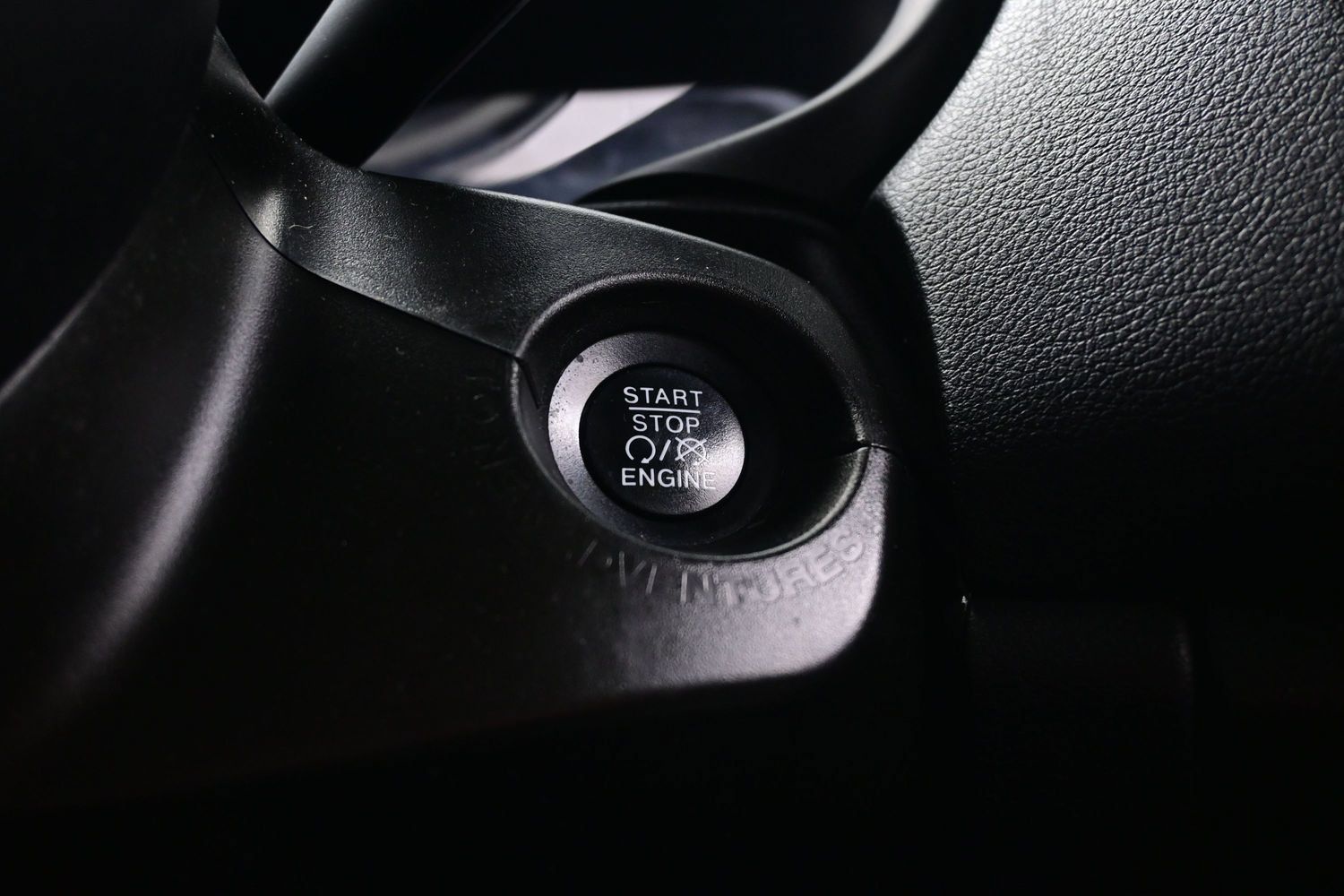 Used 2022 Jeep Renegade Latitude AWD/4WD image 24