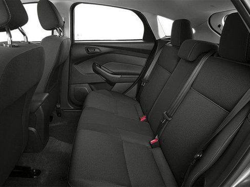 Used 2014 Ford Focus SE FWD image 14