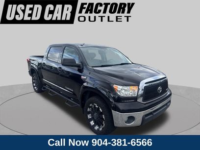 Used 2013 Toyota Tundra 4x4 CrewMax w/ SR5 Pkg