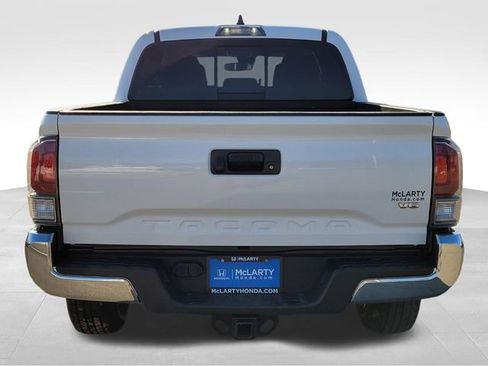 Used 2023 Toyota Tacoma TRD Off-Road image 7