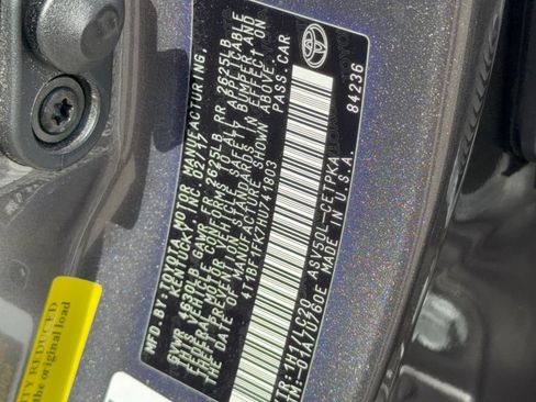 Used 2017 Toyota Camry XSE FWD image 31
