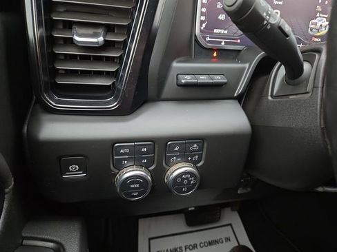 Used 2025 GMC Sierra 3500 AT4 w/ AT4 Premium Plus Package image 26