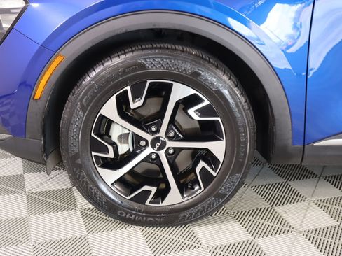 Used 2023 Kia Sportage EX image 17