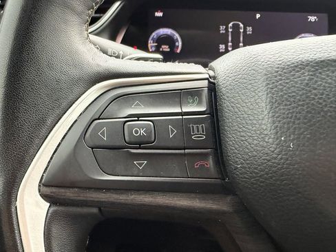 Used 2022 Jeep Grand Cherokee L Limited AWD/4WD image 29