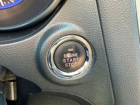 Used 2018 Subaru Outback 3.6R Touring AWD/4WD image 28
