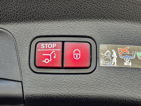 New 2026 Mercedes-Benz GLE 53 AMG 4MATIC image 35