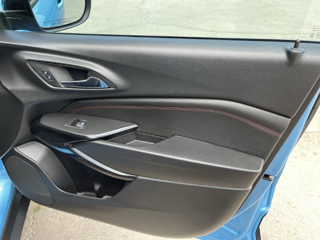 Used 2025 Chevrolet Trax RS w/ Driver Confidence Package FWD image 16