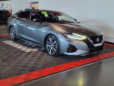 Used 2020 Nissan Maxima 3.5 SV w/ Floor Mat Group FWD image 2