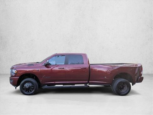 Used 2021 RAM 3500 Big Horn w/ Night Edition image 8