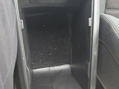 Used 2020 Ford Fusion SE image 31