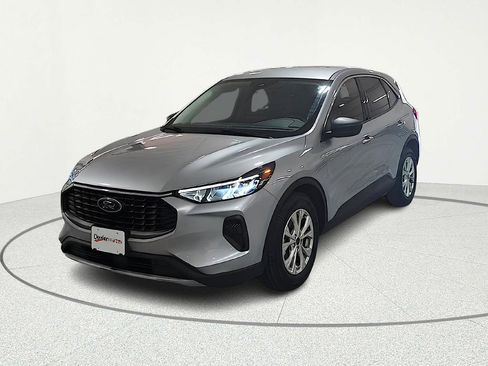 Used 2023 Ford Escape Active image 1