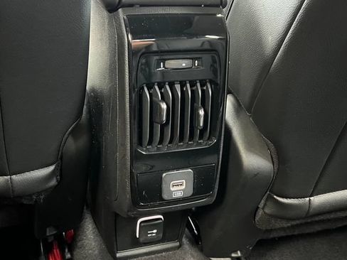 Used 2023 Jeep Compass Latitude w/ Sun and Sound Group AWD/4WD image 35