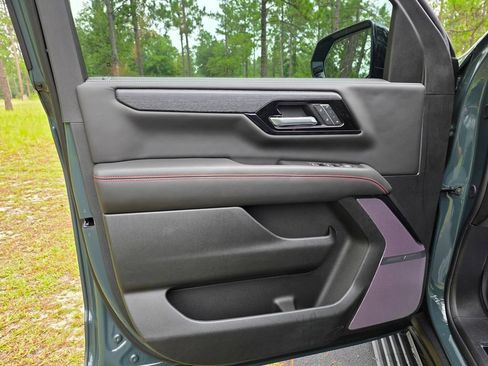 New 2026 GMC Yukon XL AT4 Ultimate AWD/4WD image 13