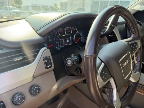Used 2020 GMC Yukon SLT w/ Open Road Package AWD/4WD image 13