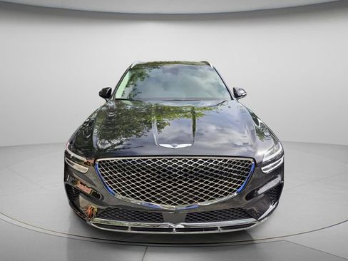 Used 2024 Genesis GV70 2.5T AWD/4WD image 3