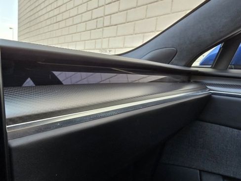 Used 2021 Tesla Model S Plaid image 30