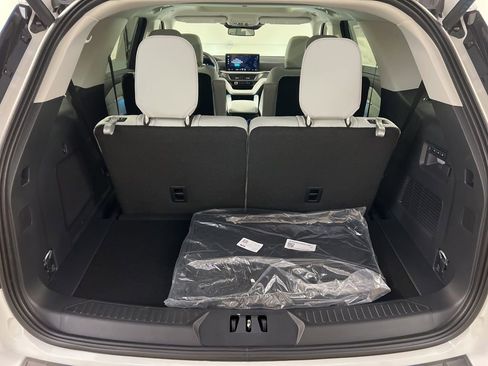 New 2026 Ford Explorer Platinum w/ LUX Leather Package image 38