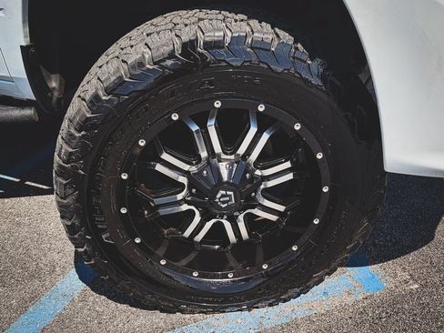 Used 2014 RAM 1500 Express AWD/4WD image 27