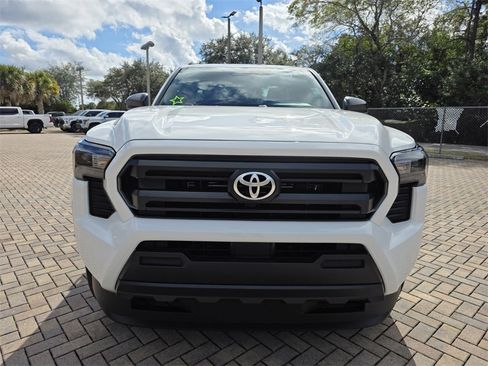 Certified 2025 Toyota Tacoma SR image 2