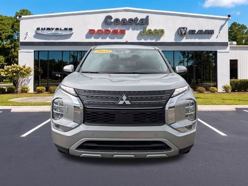 Used 2023 Mitsubishi Outlander SE AWD/4WD image 9