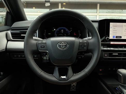 New 2026 Toyota Camry SE FWD image 31