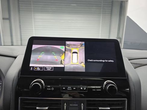 Used 2024 INFINITI QX80 Luxe image 29