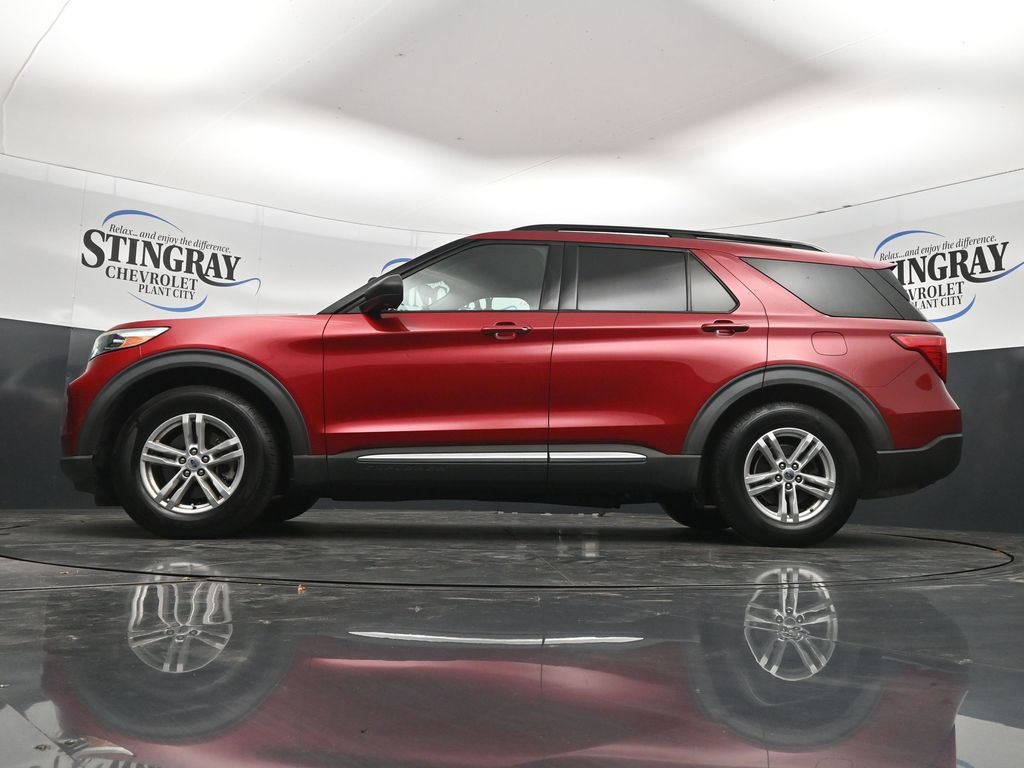 Used 2021 Ford Explorer XLT w/ Equipment Group 202A RWD image 29