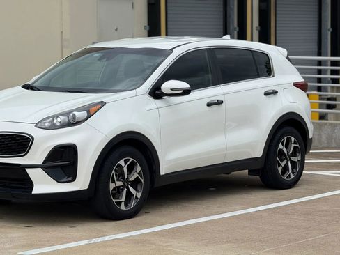 Used 2021 Kia Sportage LX w/ LX Fwd Popular Package image 4