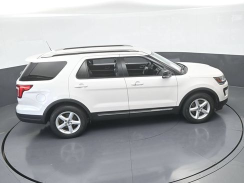 Used 2018 Ford Explorer XLT w/ Equipment Group 202A FWD image 55
