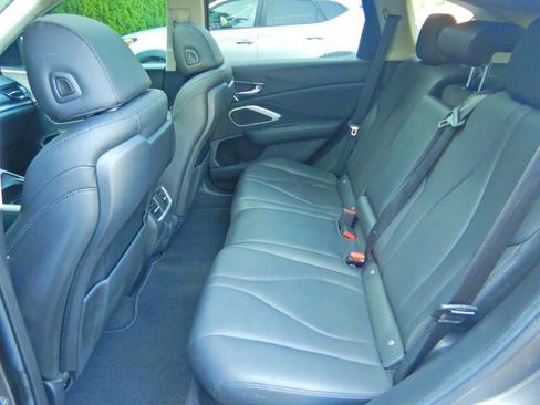 Used 2024 Acura RDX SH-AWD image 12