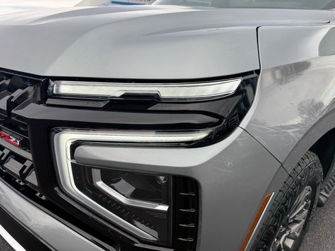 Used 2025 Chevrolet Tahoe Z71 w/ Z71 Off-Road Package image 13