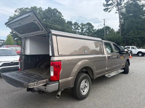 Used 2019 Ford F250 XL w/ Power Equipment Group RWD image 13