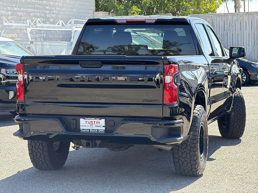 Used 2024 Chevrolet Silverado 1500 RST w/ LPO, Dark Essentials Package RWD image 5