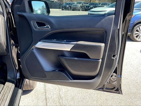 Used 2022 Chevrolet Colorado LT w/ Fleet Safety Package image 24