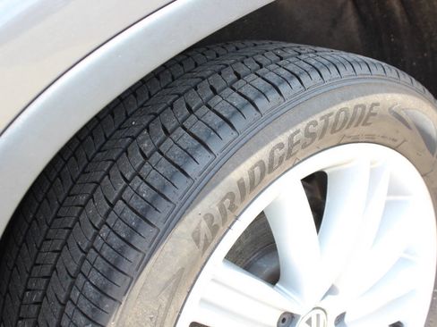 Used 2014 Volkswagen Tiguan SEL image 29