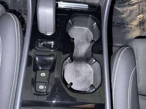 Used 2023 Volvo XC40 B5 Plus w/ Climate Package AWD/4WD image 23