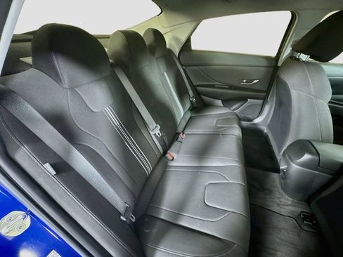 Used 2024 Hyundai Elantra SEL FWD image 27