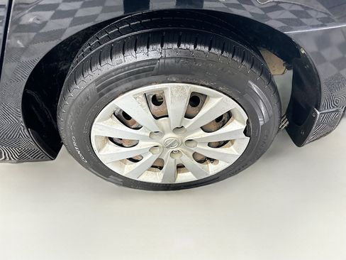Used 2017 Nissan Sentra SV FWD image 11