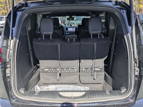 New 2026 Chrysler Pacifica Select AWD/4WD image 24