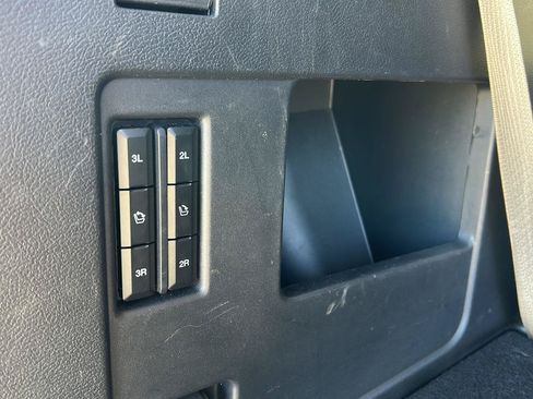 Used 2024 Ford Expedition Limited AWD/4WD image 25