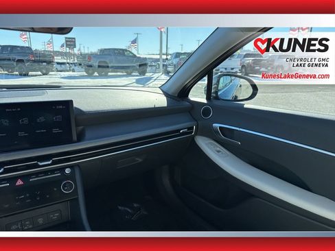 Used 2025 Hyundai Sonata SEL FWD image 43
