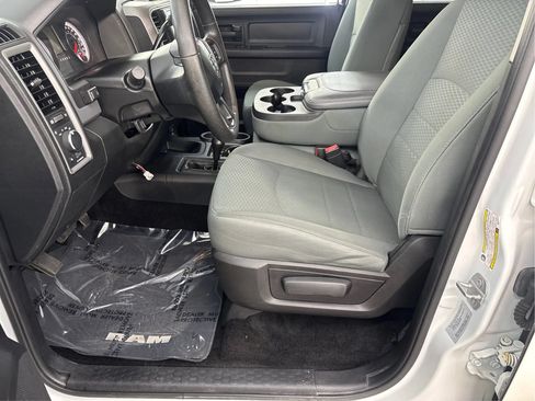 Used 2016 RAM 3500 Tradesman w/ Chrome Appearance Group AWD/4WD image 13