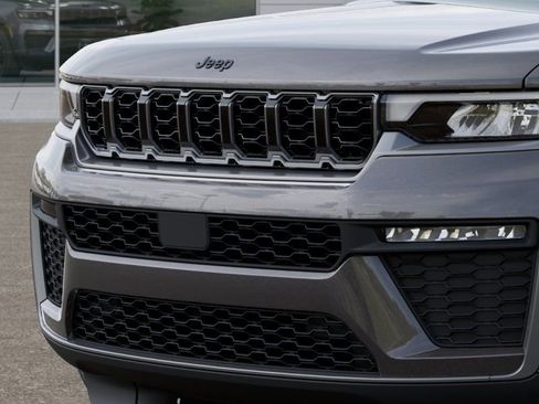 New 2026 Jeep Grand Cherokee Limited w/ Limited Altitude Package RWD image 11