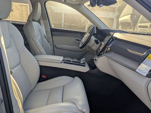 New 2026 Volvo XC90 B6 Ultra w/ Protection Package image 12